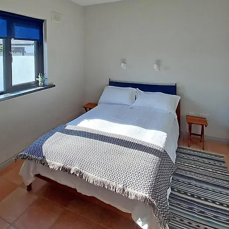 Beachside Avenue No 15 *